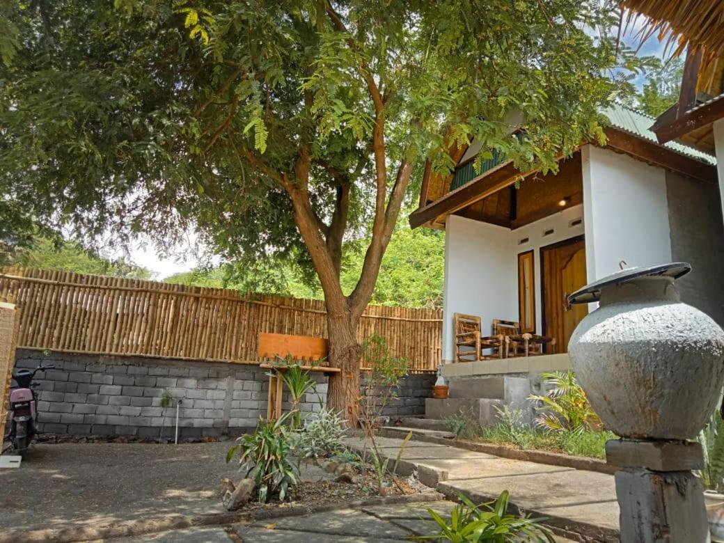 Diki Bungalows Kuta  Dış mekan fotoğraf