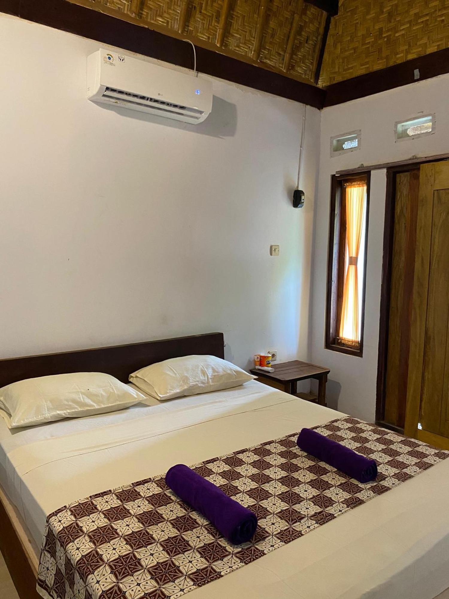 Diki Bungalows Kuta  Dış mekan fotoğraf