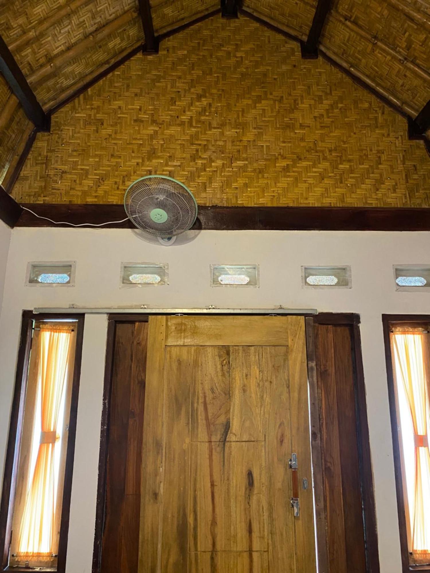 Diki Bungalows Kuta  Dış mekan fotoğraf